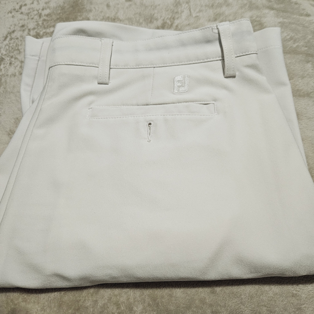 Footjoy lightweight shorts